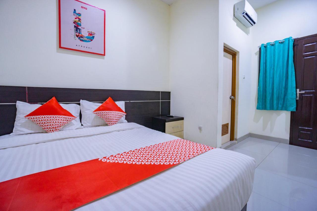 Oyo 2357 Syariah Grand Raudhah Hotel Jacarta Exterior foto