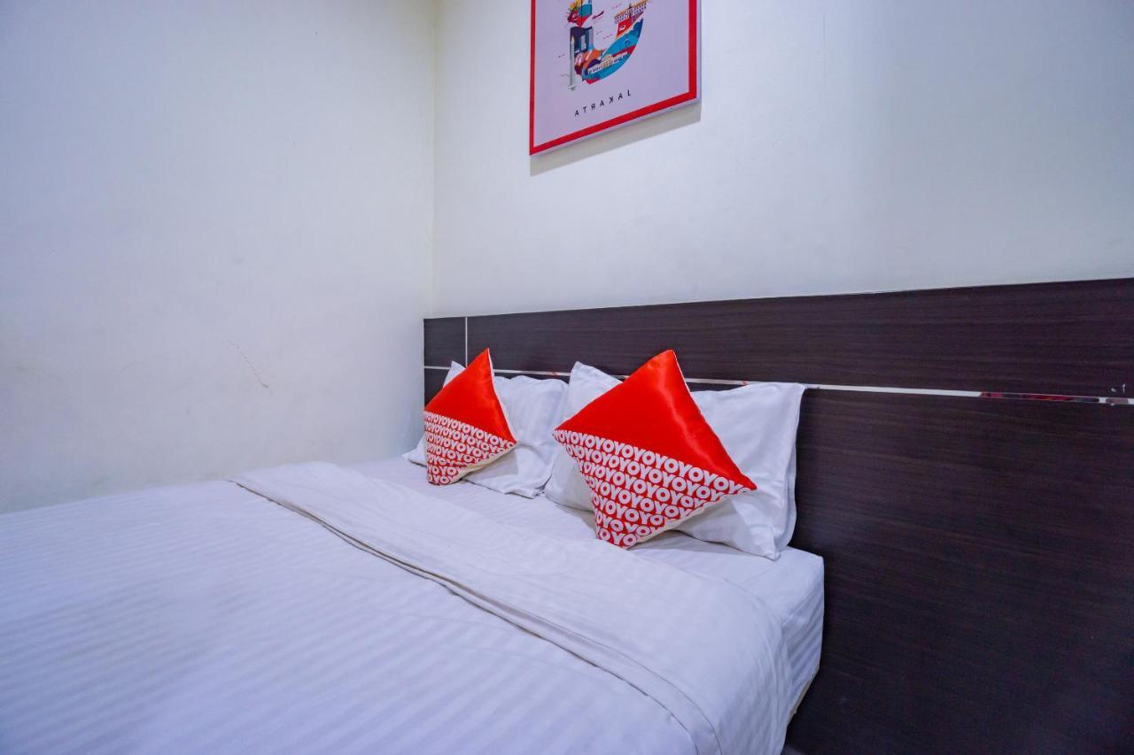 Oyo 2357 Syariah Grand Raudhah Hotel Jacarta Exterior foto