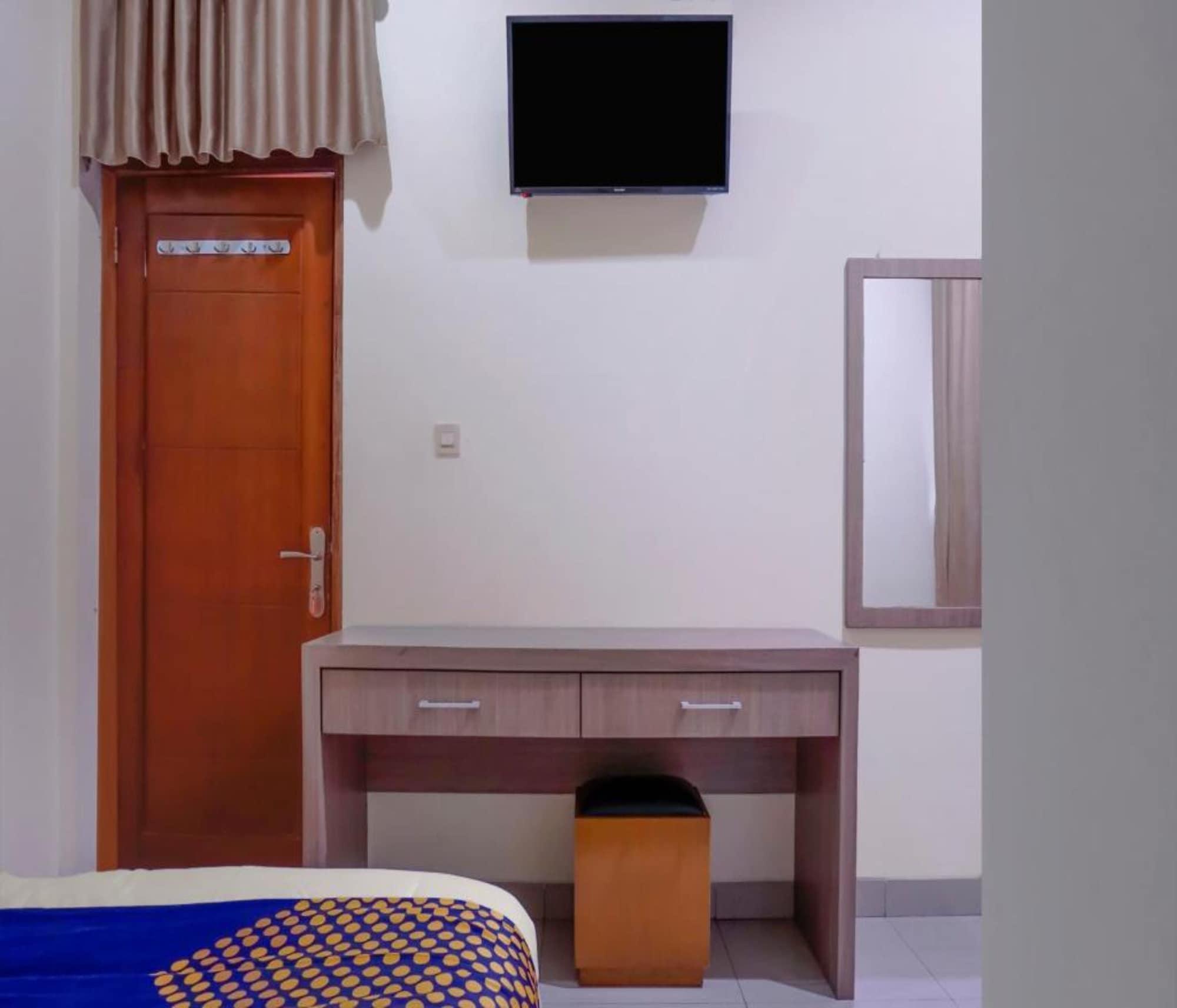 Oyo 2357 Syariah Grand Raudhah Hotel Jacarta Exterior foto