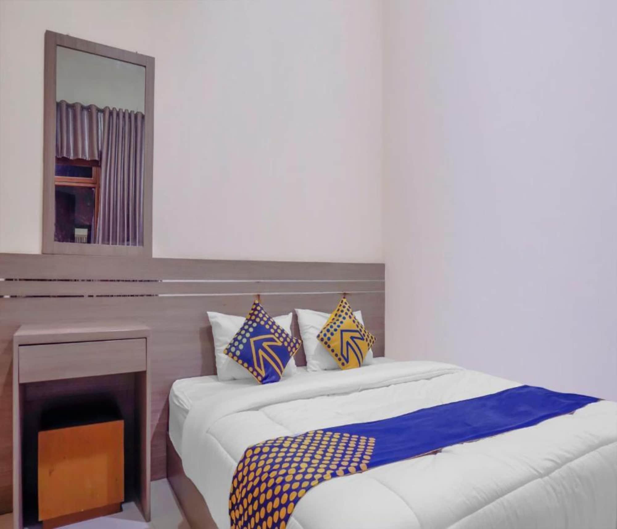 Oyo 2357 Syariah Grand Raudhah Hotel Jacarta Exterior foto