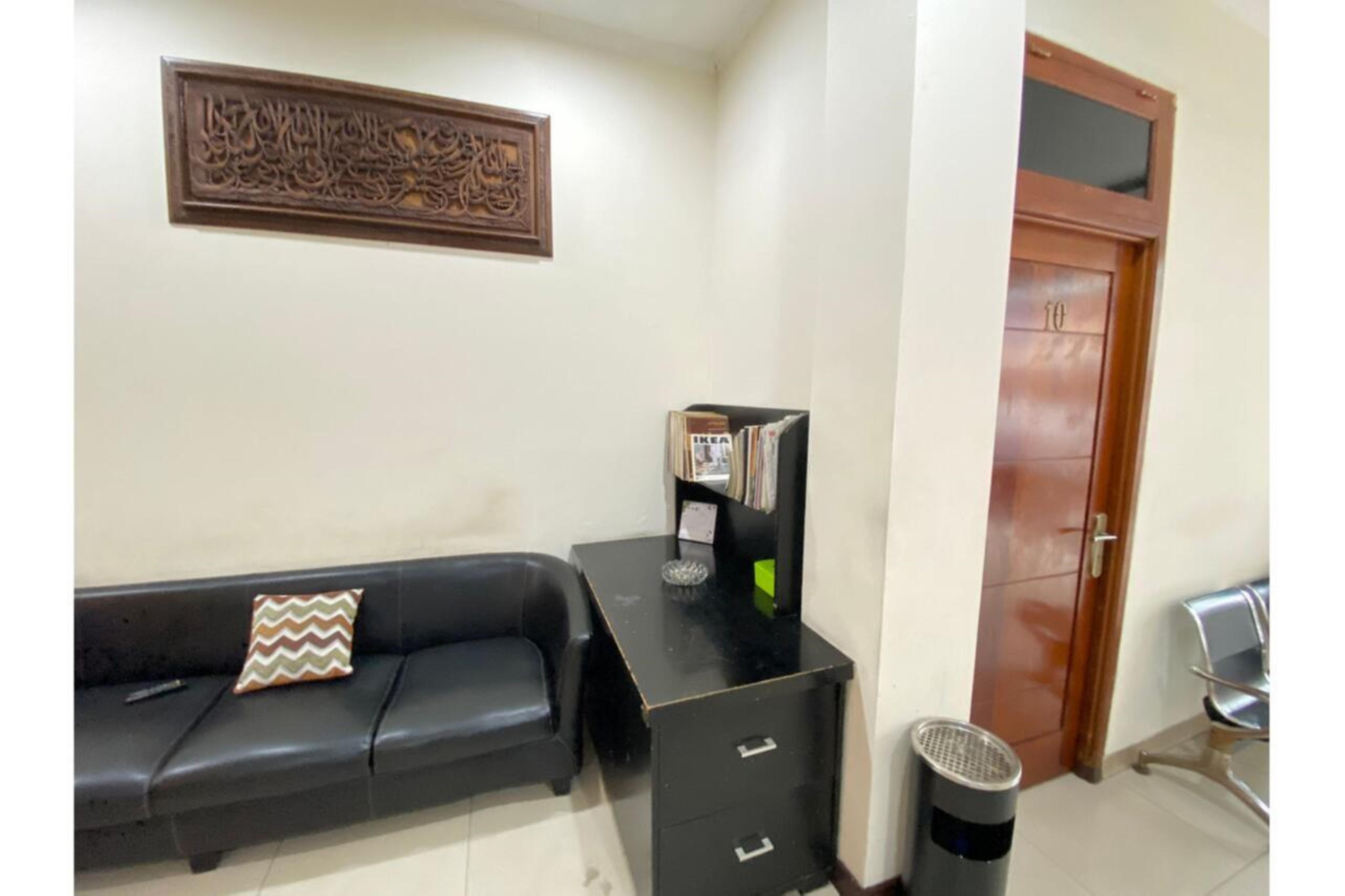 Oyo 2357 Syariah Grand Raudhah Hotel Jacarta Exterior foto