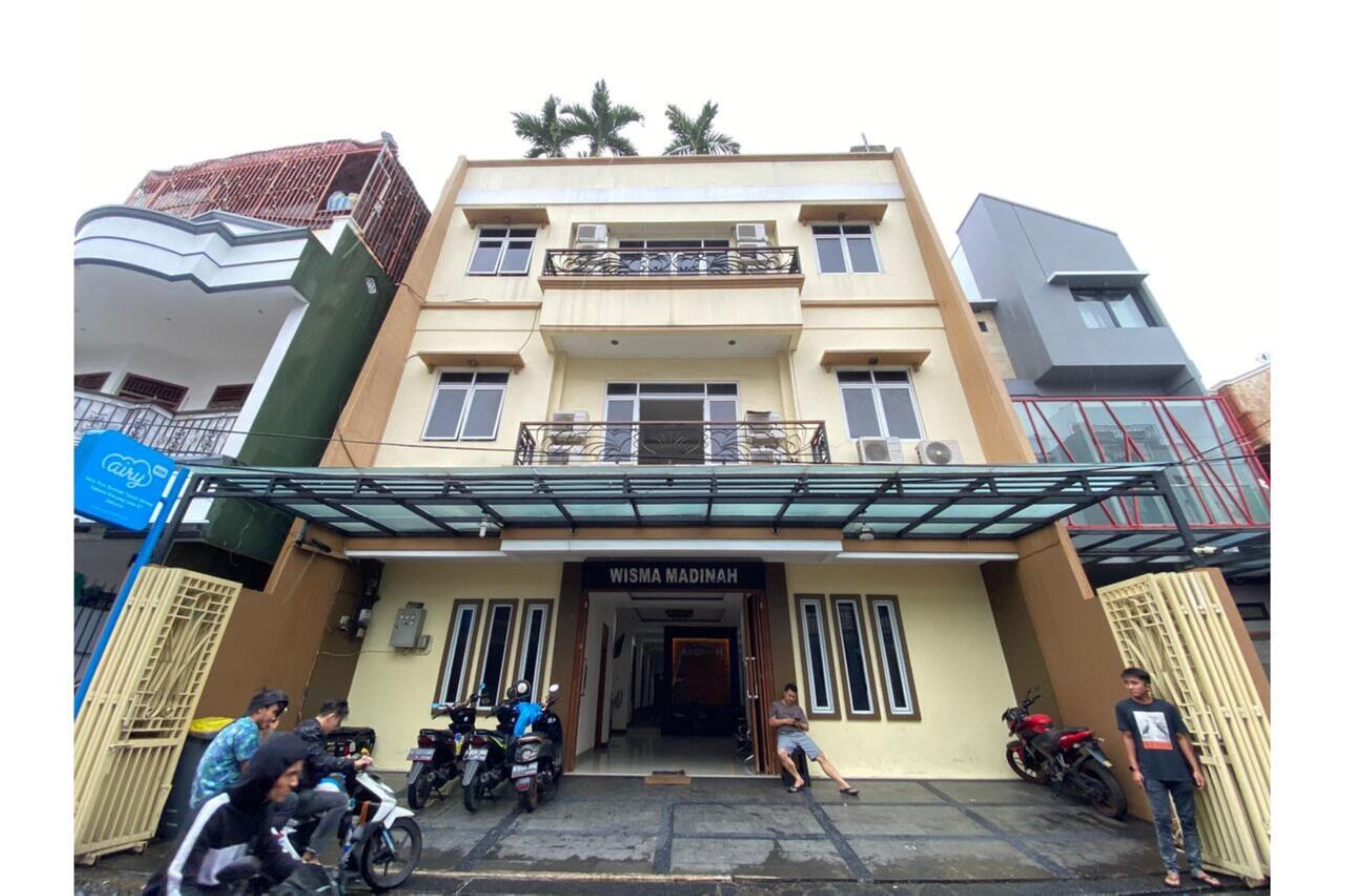 Oyo 2357 Syariah Grand Raudhah Hotel Jacarta Exterior foto